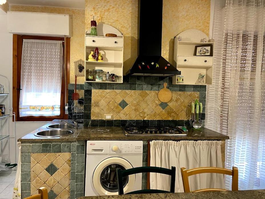 Casa Vacanze Margherita Porto Torres Exterior foto